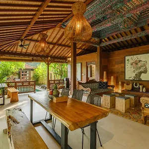 Villa Dharuna