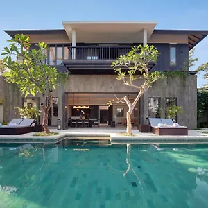 Villa Uma Tirtha